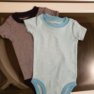 Baby boy onesies..cut tags.. never worn.. like new